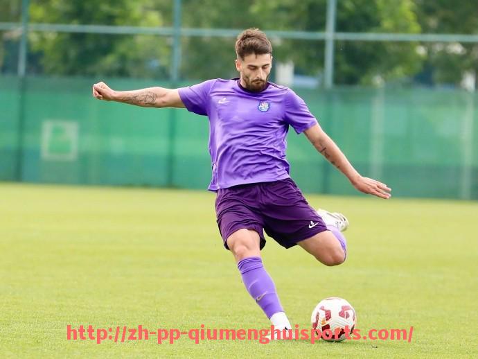 球盟会官网-世俱杯比赛暂停期间运动员行为规范及管理措施