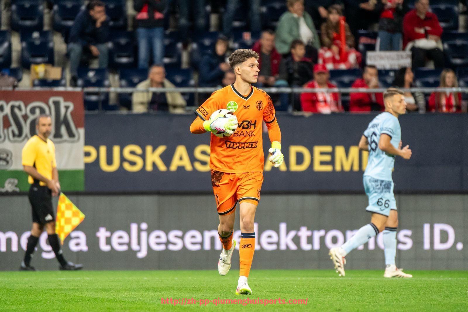 球盟会官网-世俱杯比赛守门员扑救成功率分析与关键扑救回放